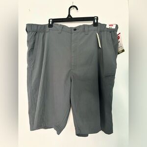 WRANGLER NWT GREY PERFORMANCE RELAX FIT MENS SHORTS SZ 46”